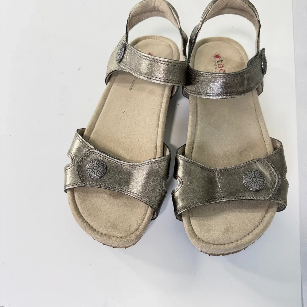 Taos Louise Metallic‎ Pewter Leather Comfort Sandals Red Willow Collection US 7